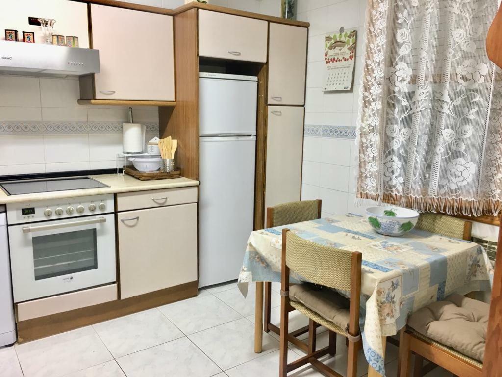 Preciosa Casa Independiente Con Piscina Cubierta Y Gran Jardin Privados Haro Exteriör bild